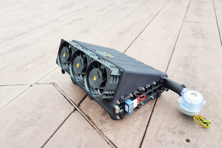 为航空航天客户定制的 1400W